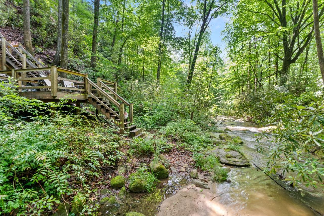 Falling Waters At Rumbling Bald Lake Lure Zewnętrze zdjęcie